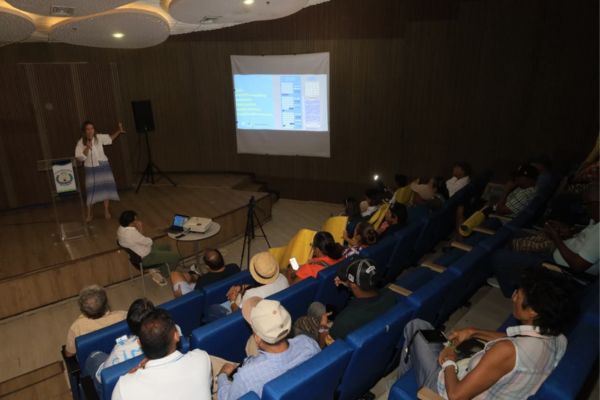La Alcaldía de Santa Marta socializó con las comunidades de las localidades 1 y 2 las propuestas del nuevo POT, que incluyen soluciones definitivas para el agua y el alcantarillado, así como estrategias de desarrollo sostenible para el futuro de la ciudad. Foto derechos reservados EL INFORMADOR 