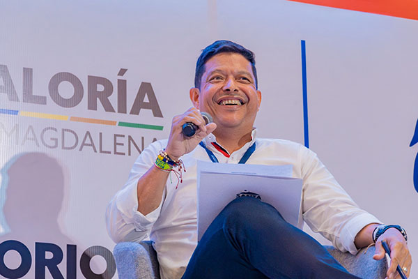 Pablo Vera, rector de la institución moderó el conversatorio ‘Región Caribe: Rumbo a Entidad Territorial’. Foto Unimagdalena 