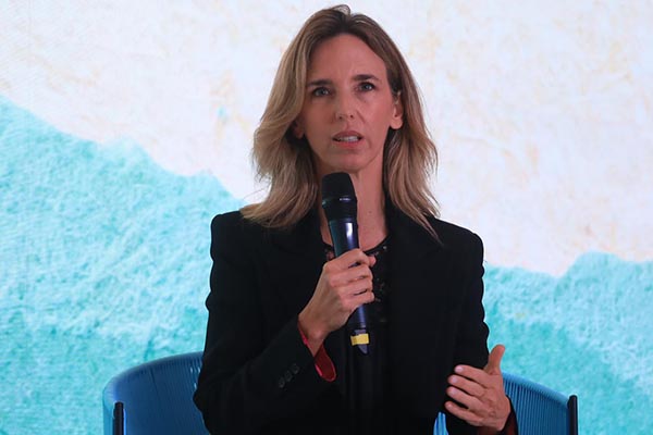 Cayetana Álvarez de Toledo durante su intervención en el 35° Congreso Nacional de Cajas de Compensación Familiar en Santa Marta. Foto derechos reservados EL INFORMADOR
