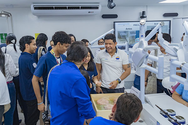 La entrega de este proyecto fue liderada por el doctor Pablo Vera Salazar, rector de la Alma Mater y el viceministro de Educación Superior, Ricardo Moreno Patiño. Foto Unimagdalena 