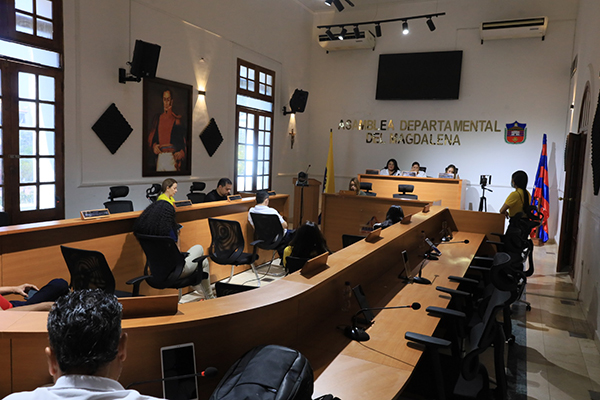 Recinto de la Asamblea Departamental en sesión de la comisión de Hacienda. Foto derechos reservados EL INFORMADOR 