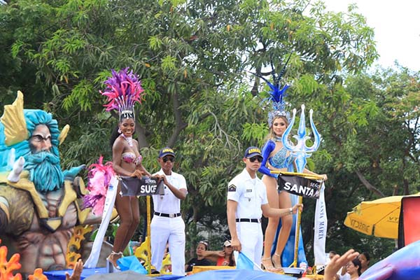 Los artistas resaltaron que esta situación afecta directamente a los grupos locales, quienes con esfuerzo, talento y dedicación contribuyeron durante la festividad. Foto derechos reservados EL INFORMADOR  