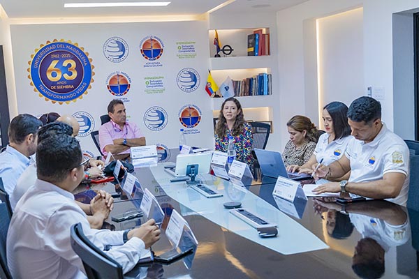 Durante su visita, las pares evaluadoras del CNA recorrieron las diferentes instalaciones del campus universitario, que reflejan inversiones que fortalecen los procesos de enseñanza y aprendizaje. Foto Unimagdalena Durante su visita, las pares evaluadoras del CNA recorrieron las diferentes instalaciones del campus universitario, que reflejan inversiones que fortalecen los procesos de enseñanza y aprendizaje. Foto Unimagdalena