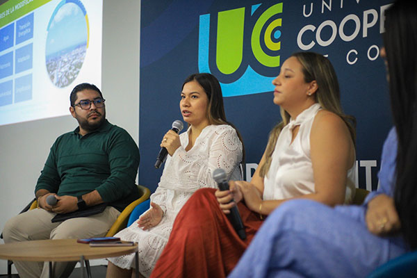 La participación del equipo distrital permitió visibilizar los procesos que se adelantan para fortalecer la planeación urbana. Foto UCC 