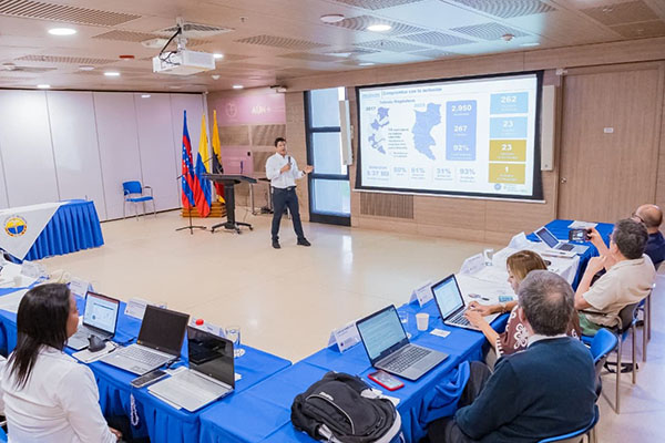 El Rector presentó a los evaluadores los avances en infraestructura, del sistema de aseguramiento de la calidad, del análisis antropológico para el territorio y las iniciativas proyectadas desde la Facultad de Humanidades. Foto Unimagdalena