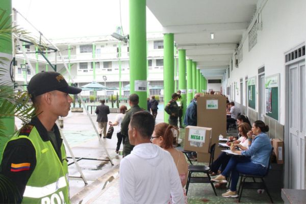 Jornada electoral desarrollándose con normalidad en una región de Colombia. Foto Presidencia 