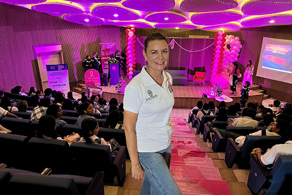 : Ingrid Gómez Ceballos, secretaria de la mujer distrital. Foto Alcaldía   