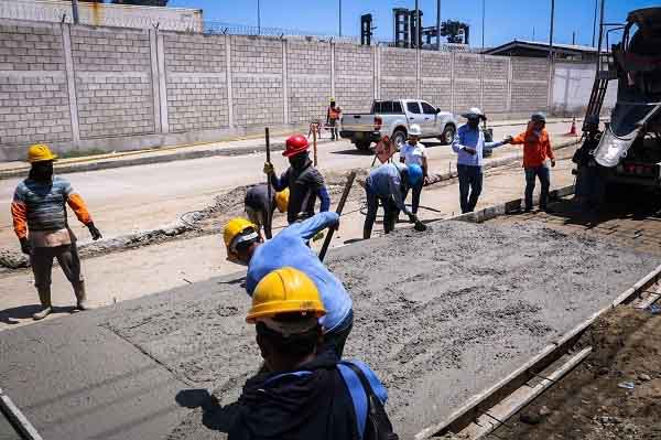 Trabajos de construcción del colector de Bellavista. Foto archivo EL INFORMADOR 