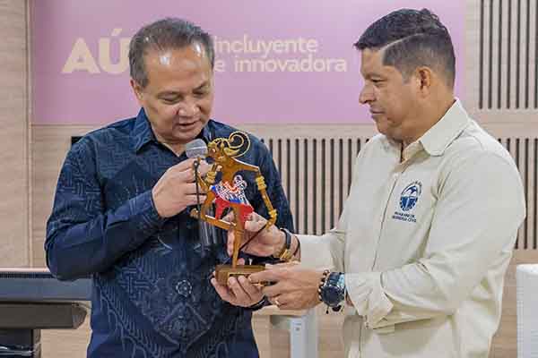 la Cátedra de Paz de la Institución tiene como propósito ofrecer a los estudiantes una aproximación sólida a los fundamentos de paz y la justicia transicional. Foto Unimagdalena