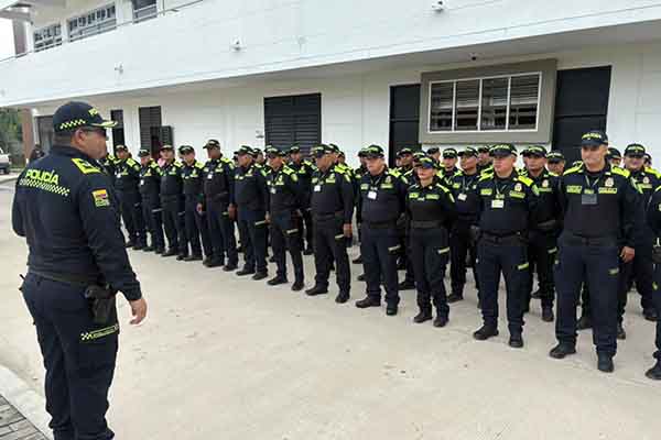 Las medidas anunciadas se destaca el despliegue de 600 soldados que reforzarán los corredores viales. Foto Alcaldía 