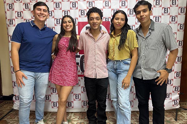 Juan José Millán Corzo, Keilyn Marcela Angarita Vaca; representantes en el Consejo Superior; José Eduardo Padilla Murgas, representante del Consejo Académico; Daniel Andrés Flórez, representante del Consejo programa Contaduría Pública; Anti Carolina Pérez Sibaja, representante del Consejo de programa de Administración de Empresas de la Universidad del Magdalena. 