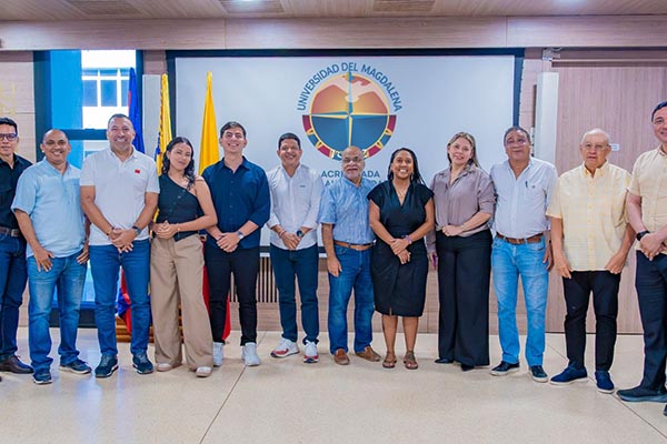 Los nuevos consejeros superiores, realizaron su juramento y participaron en su primera sesión.. Foto Unimagdalena