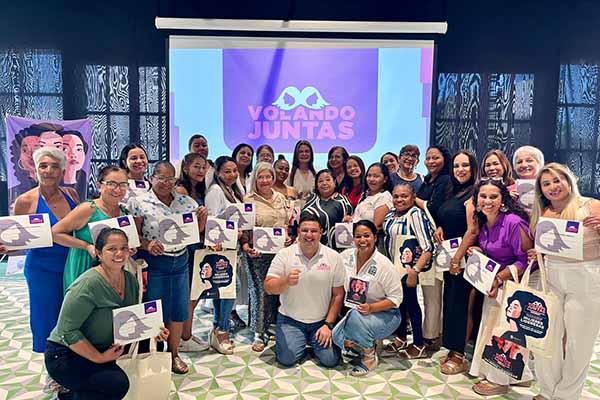 El programa ‘Volando Juntas’ responde a la Política Pública de Mujer del distrito, centrada en la autonomía económica y la participación activa de las mujeres en espacios de poder.  Foto Alcaldía  