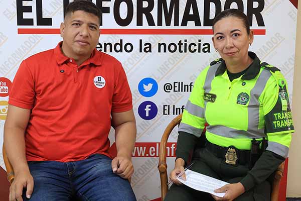 Mayor Gloria Calvo de tránsito y Luis Saumet periodista de EL INFORMADOR. Foto derechos reservados EL INFORMADOR Mayor Gloria Calvo de tránsito y Luis Saumet periodista de EL INFORMADOR. Foto derechos reservados EL INFORMADOR