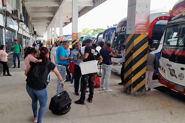 La Terminal de Transporte de Santa Marta refuerza seguridad y controles institucionales para atender el alto flujo de viajeros durante el puente festivo de Reyes. Foto derechos reservados EL INFORMADOR 