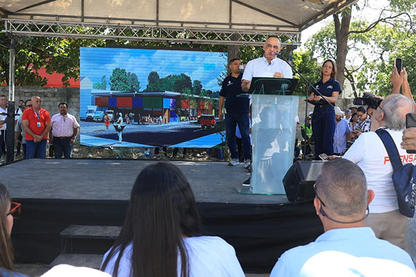 Carlos Pinedo Cuello, Alcalde de Santa Marta. Foto derechos reservados EL INFORMADOR 