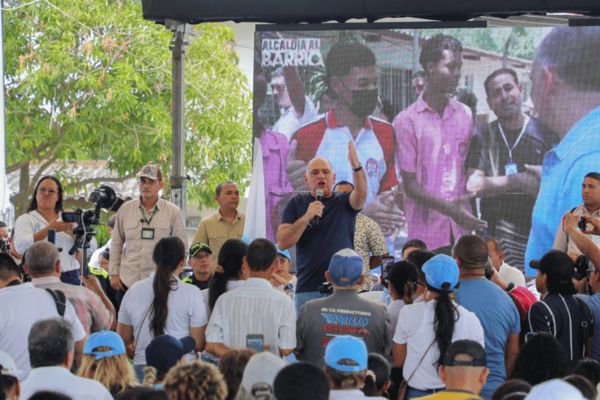 Durante la jornada, los habitantes de Pescaíto tendrán la oportunidad de dialogar directamente con el alcalde y su equipo de gobierno. Foto archivo Alcaldía de Santa Marta