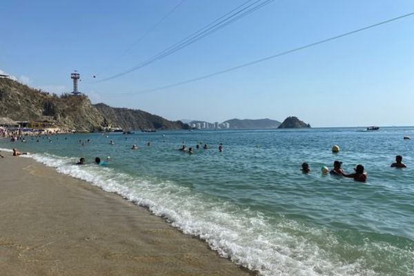 Cierre temporal de playas en Santa Marta permite adelantar labores de limpieza y oxigenación para proteger los ecosistemas marinos y garantizar su sostenibilidad ambiental. Foto derechos reservados EL INFORMADOR 