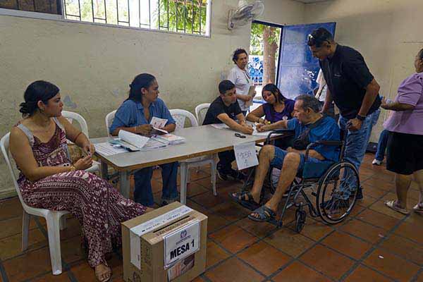 Del total de ciudadanos aptos para sufragar, 548.954 son mujeres y 546.795 son hombres. Foto Registraduría