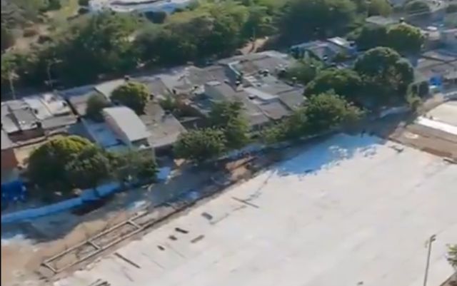Obras de remodelación y adecuación de escenarios deportivos avanzan en barrios de Santa Marta, impulsando el deporte y la integración comunitaria. Foto Alcaldía 
