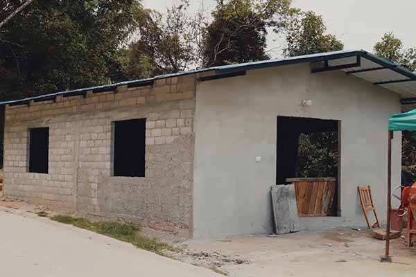 Nuevas vías pavimentadas y un salón comunal fortalecen la movilidad, la producción cafetera y la integración comunitaria en las veredas de Minca. Foto Alcaldía  