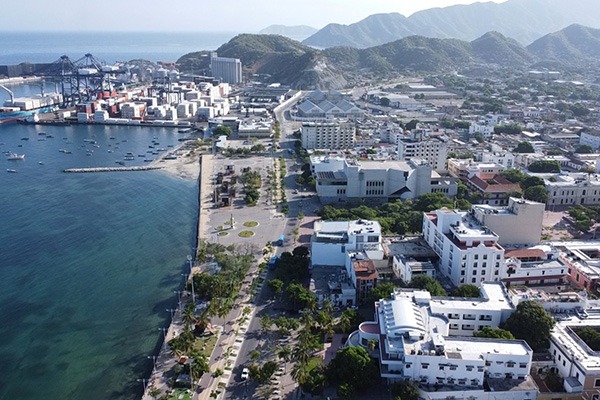 Santa Marta acogerá a delegaciones de 45 países en una cumbre internacional que busca acelerar la transición energética y enfrentar la crisis climática global. Foto derechos reservados EL INFORMADOR