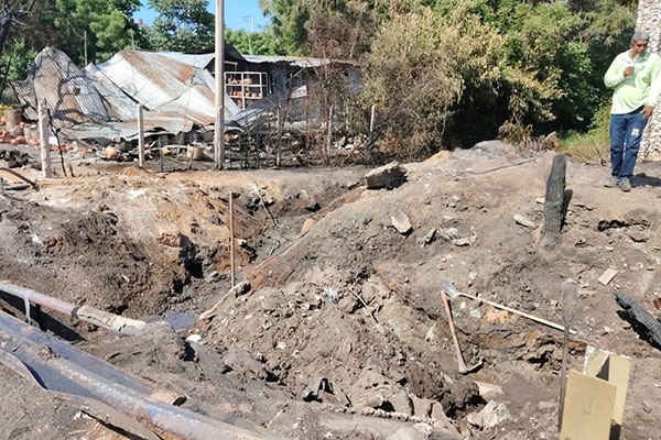 Bomberos controlaron el incendio en el barrio Aeromar y evitaron una explosión tras fuga de gas en la Troncal del Caribe. Foto derechos reservados EL INFORMADOR 