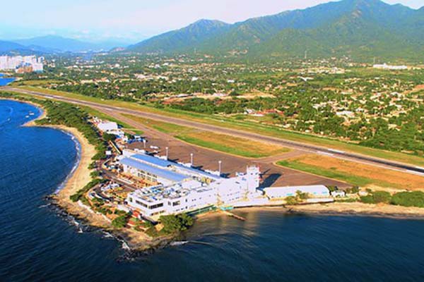Autoridades de Santa Marta y el Magdalena solicitan a la Aeronáutica Civil ampliar la pista del Aeropuerto Simón Bolívar para fortalecer la conectividad internacional y la competitividad regional.