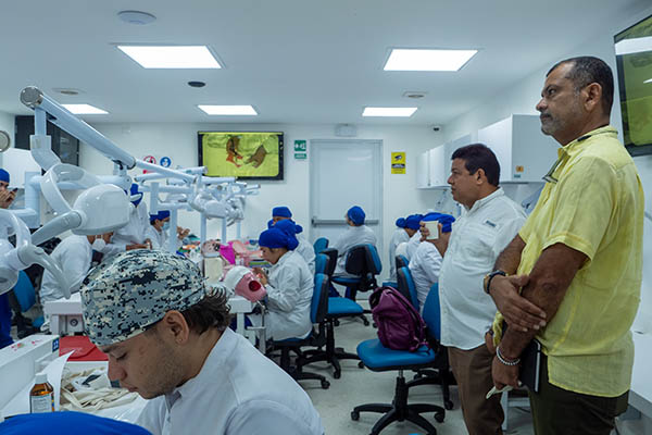 Recorrido por la Clínica Odontológica de la Universidad. Foto Unimagdalena