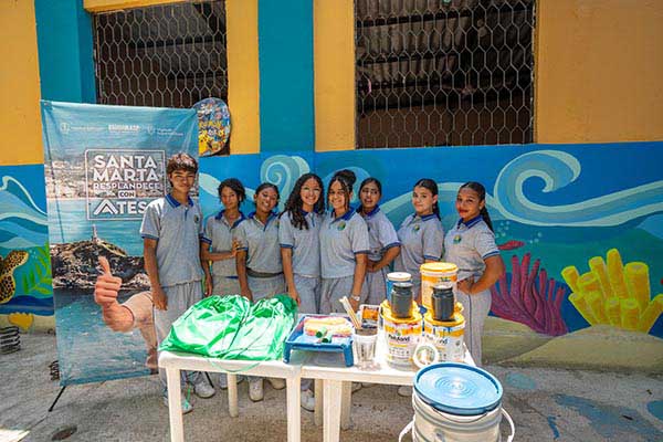 Estas instituciones participan en la creación de murales enfocados en la protección de los océanos y el cuidado ambiental, en el marco de la Semana de los Océanos 2026. Foto Cortesía 