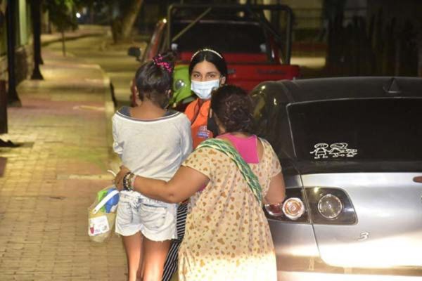La Alcaldía de Santa Marta se unió a la conmemoración del Día Mundial contra el Trabajo Infantil con la campaña ‘Tarjeta Roja’, promoviendo la defensa de los derechos de la niñez samaria.  Foto archivo EL INFORMADOR 