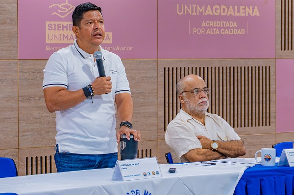 Durante la sesión, el rector Pablo Vera Salazar expuso los alcances del proceso de autoevaluación y la importancia de consolidar una cultura de mejora continua y excelencia académica. Foto: Unimagdalena.