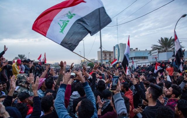 Miles de manifestantes salieron a las calles de Bagdad y de las provincias del centro y el sur de Irak para exigir la formación de un nuevo Ejecutivo