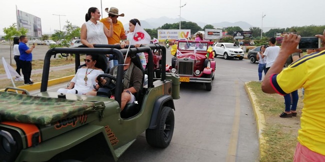 La primera actividad es el desfile de Jeeps Willys Parranderos.