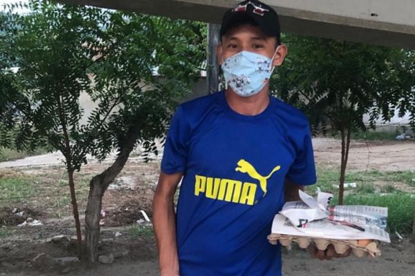 El mes pasado la Fundación Pepe Vives De Andréis realizó la quinta jornada de donación de mercados a familias vulnerables en Santa Marta; en dicha actividad las familias beneficiadas pertenecían al barrios La Paz, Garagoa y El Rodadero.