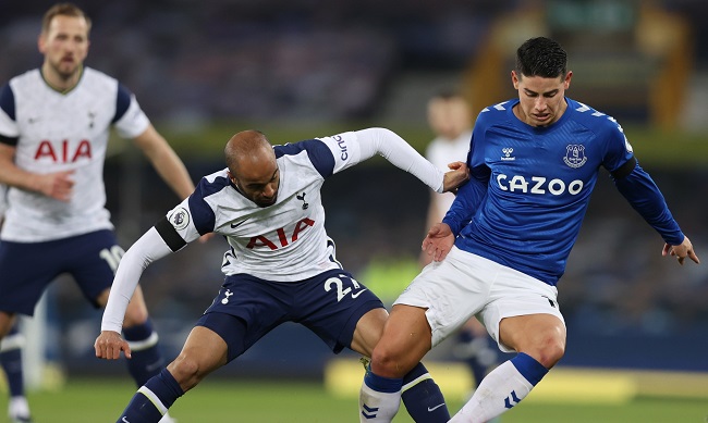 El volante colombiano no pudo darle la victoria al Everton que se encuentra fuera de la clasificación de torneos internacionales.