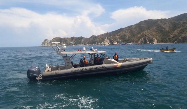 La Dimar trabaja coordinadamente con los Guardacostas de la Armada Nacional para el control, rescate y vigilancia de las embarcaciones y turistas en las playas de Santa Marta.