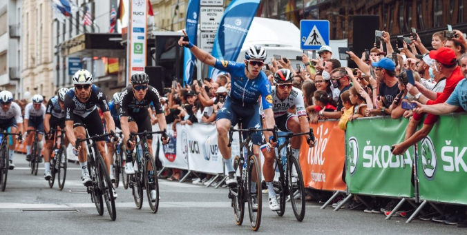 Álvaro Hodeg se convirtió en el primer ciclista ganador del Tour de Eslovaquia 2021.