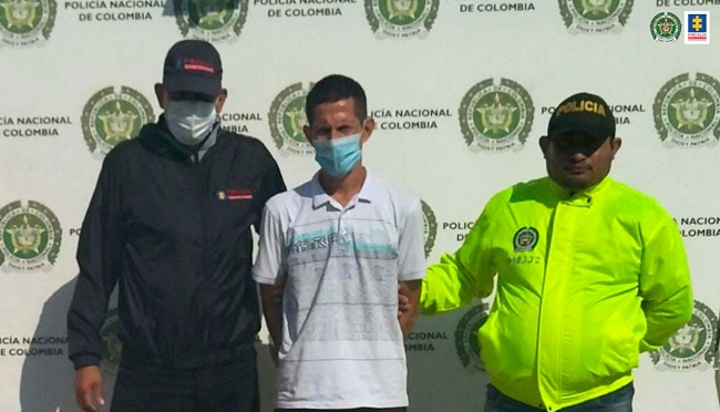 Jhon Andrés Díaz Zurincho, fue detenido por personal de la Policía Metropolitana de Santa Marta.