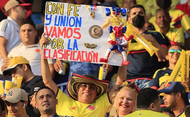 Millones de colombianos confían en que la selección dirigida por Renaldo Rueda logre un triunfo hoy ante Venezuela y que Paraguay derrote a Perú.