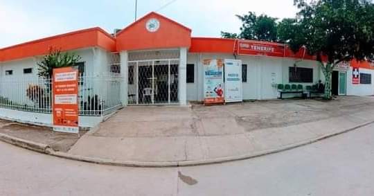En el hospital de Tenerife denuncian que no hay ni para comprar un par de guantes.