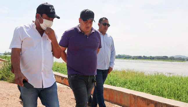 El alcalde del municipio, Roy García, declaró ante la emergencia la calamidad pública.