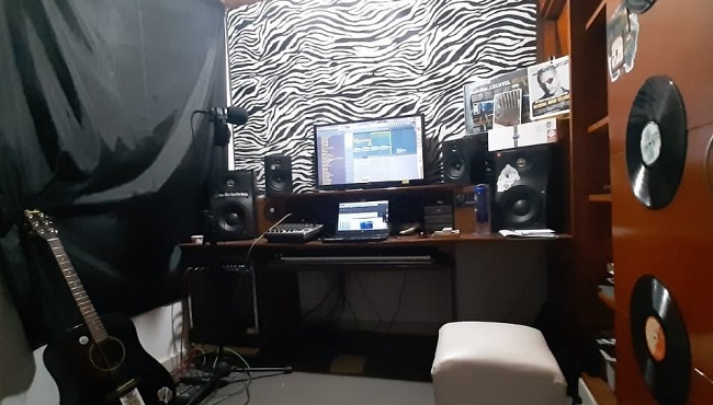 El estudio de grabación para el proyecto ‘Siente el Beat’ es un espacio para la participación cultural en la ciudad.