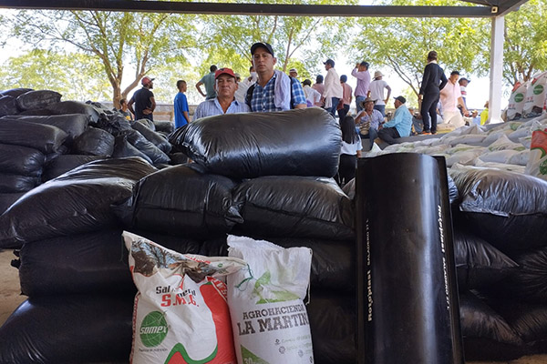 Las familias agricultoras de la localidad recibieron los kits y participaron en charlas destinadas a tratar esta problemática.Las familias agricultoras de la localidad recibieron los kits y participaron en charlas destinadas a tratar esta problemática.