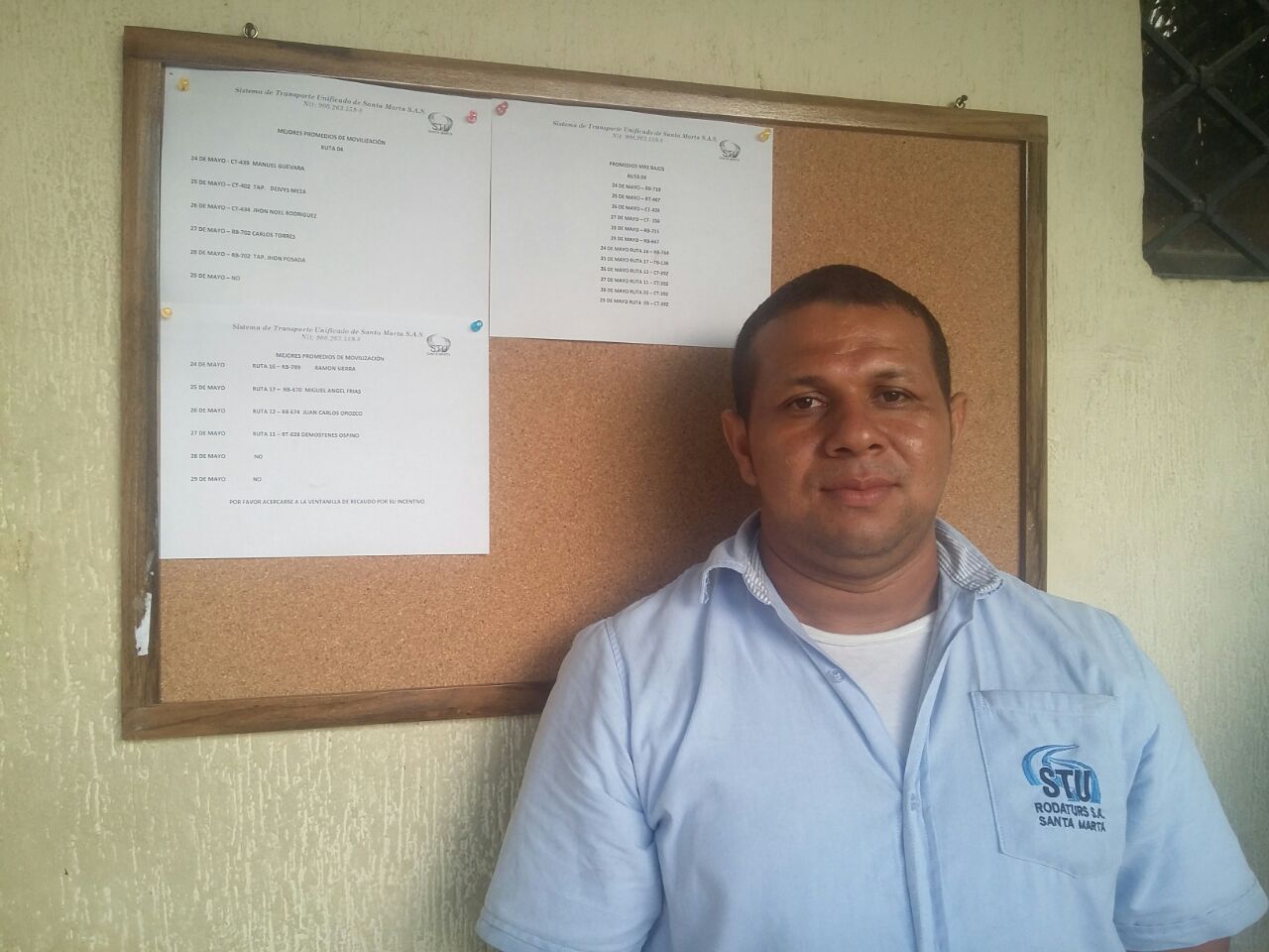Desmontenes Ospino, quien recibió el incentivo por obtener el mejor promedio de movilización.