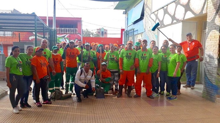 Voluntarios se pusieron la camiseta de ‘Yo amo mi Mercado Público y ¿tú?’.