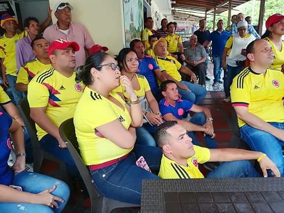 Los hinchas sufrieron. Fue un partido para 'comerse las uñas'