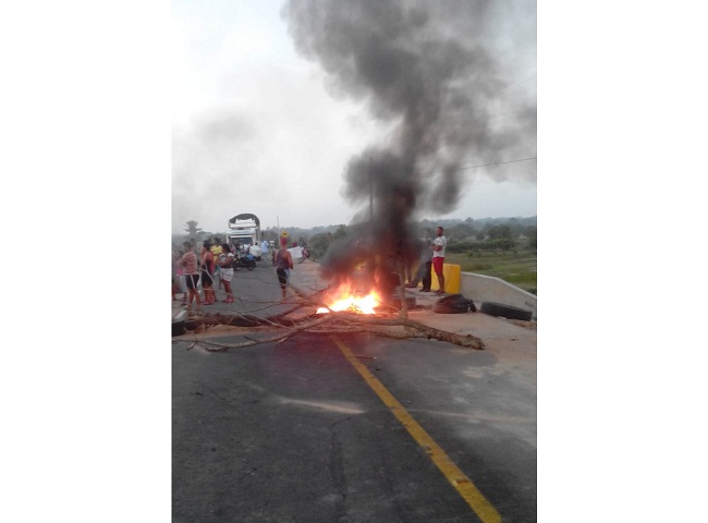 Fotos cortesía de conductores atrapados en la protesta.
