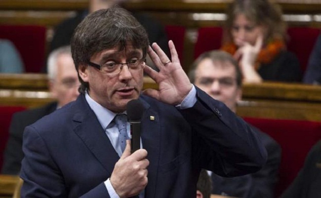 La Justicia española retiró la orden internacional de arresto contra Carles Puigdemont