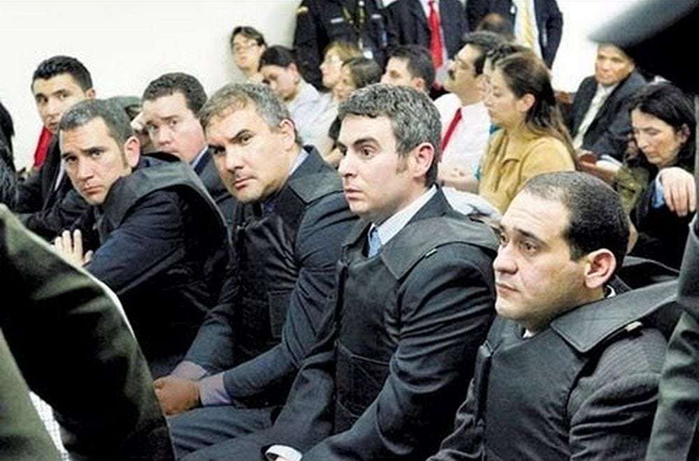 Grupo Nule, un conglomerado familiar de contratación pública, protagonizó un gran escándalo de corrupción con obras públicas de Bogotá durante la alcaldía del izquierdista Samuel Moreno. 